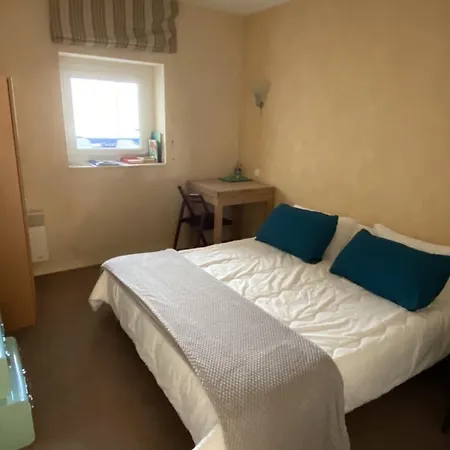 4 Pers Avec Terrasse Et Acces - Fr-1-843-3 Apartment *